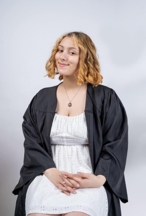Mabroka Professional Photo
