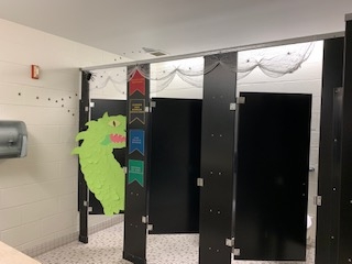 Registrar's Office Door Decorating Contest